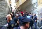 Napoli, arriva l'ufficiale per lo sfratto, esplode la casa: muore una donna, gravi i figli