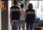 'Mia moglie sta male'. Chiede aiuto in strada, poi la violenta