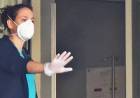 Virus, i bimbi in quarantena restano soli: nonna morta e mamma malata, la città li adotta