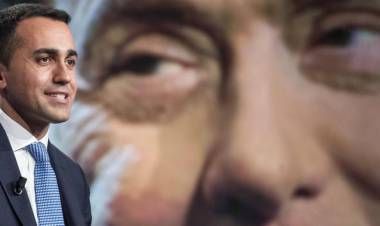 Governo, Berlusconi dà via libera a governo Lega-M5s: “Salvini si prende responsabilità.