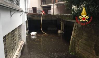 Bomba d’acqua a nord di Milano, attivato il piano di emergenza Seveso
