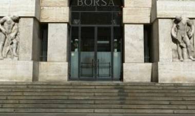 Borsa: Milano apre piatta