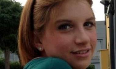 Morte Chiara Ribechini, le indagini e le risposte dall'autopsia. Morta a 24 anni dopo una cena al ristorante: c'è un indagato, sequestrata la cucina