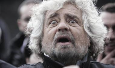Italia a 5 stelle, Beppe Grillo: togliere poteri al Capo dello Stato