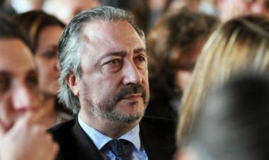 Mafia, arrestato Ruggirello ex deputato regionale Pd. “E’ a disposizione dei fedelissimi di Messina Denaro”