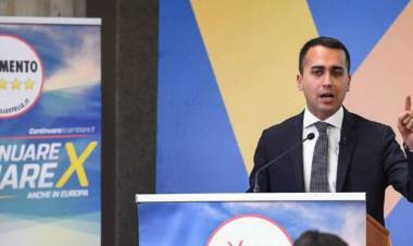 Salario minimo, Di Maio: “È nel contratto di governo ma anche nei programmi di Lega e Pd.
