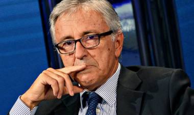 Autostrade, riesplode il caso Ponte Morandi: arrestati Castellucci e altri manager