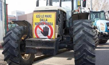 Marcia dei trattori, dopo Olanda, Francia,  Germania e Romania la protesta degli agricoltori inizia anche in Italia