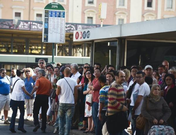 Sciopero di treni e mezzi pubblici, un venerdì di disagi