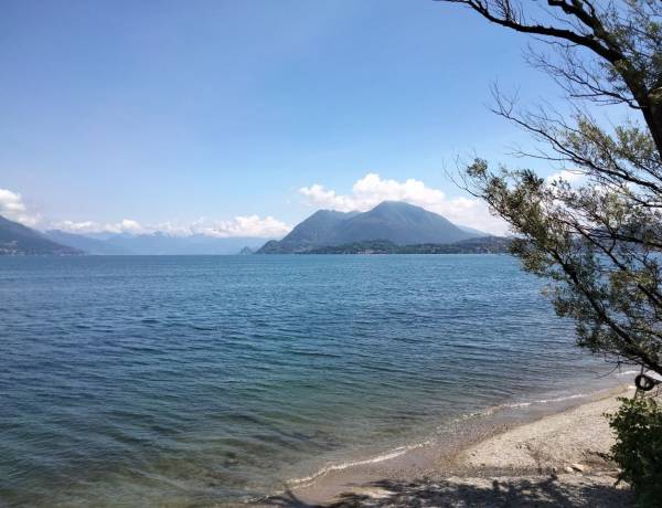 Lago Maggiore: la Regione Piemonte lancia un “Piano Spiagge” contro il rischio allagamenti
