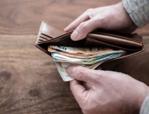 Auto, mobili, elettronica: i piemontesi spendono sempre meno. Nell’Alessandrino -3.2%