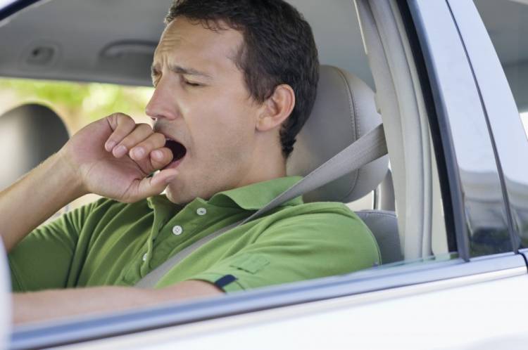 I colpi di sonno causano 12 mila incidenti lʼanno