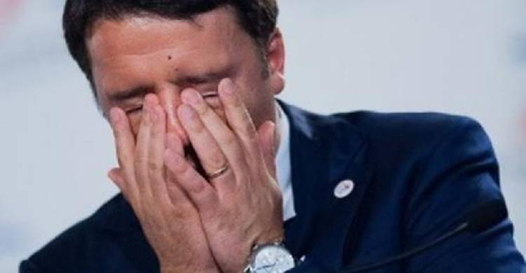 Pd, crollo di tessere: da 400mila a 90mila. Renzi “nero”: così non reggiamo 