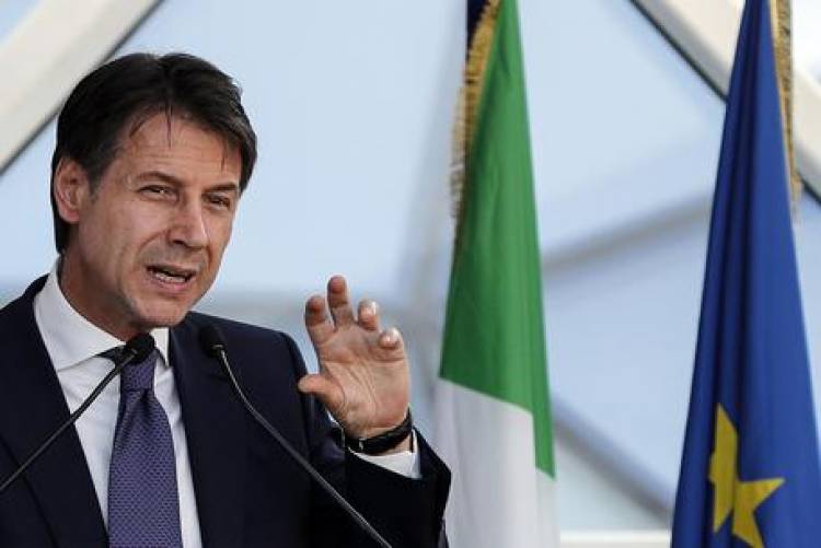 Migranti, Conte scrive all'Ue: 'Creare una cellula di crisi' 