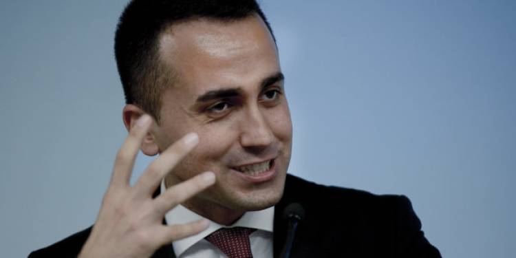 Luigi Di Maio contro il Pd: "Presenta emendamento contro indennizzi ai licenziati, spieghi perché"