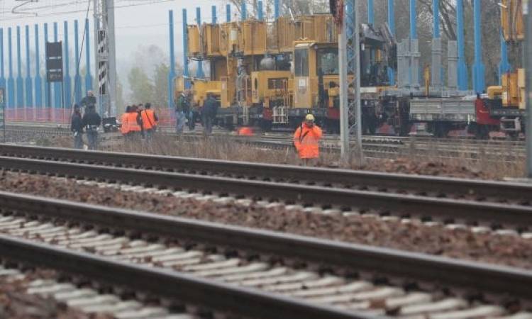 Operaio travolto e ucciso da un treno sulla tratta Milano-Brescia