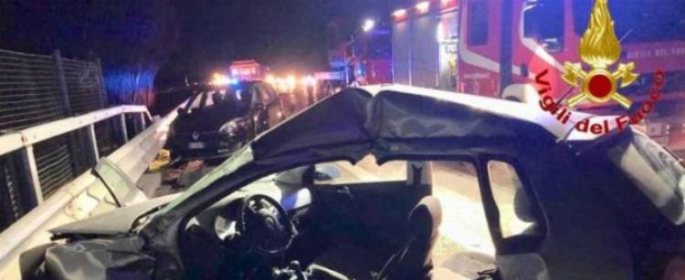 Cinghiali in autostrada, grave incidente sull’A1: un morto e 10 feriti