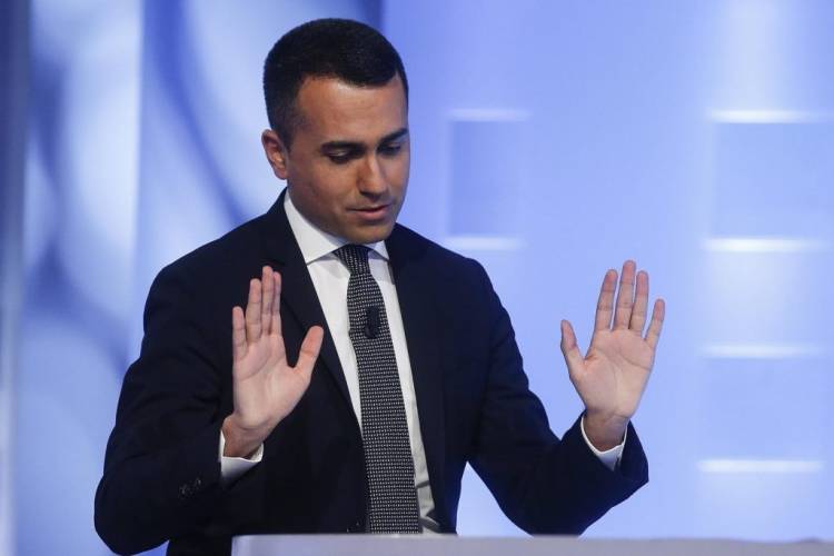 Di Maio rincara la dose con Di Battista: "Basta destabilizzare il M5s"