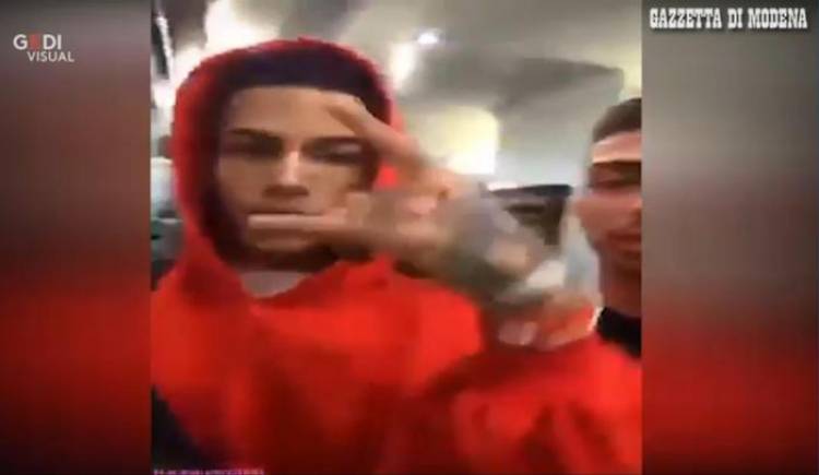 Strage di Corinaldo, indagato in video con Sfera Ebbasta. Il trapper: 'Che schifo'