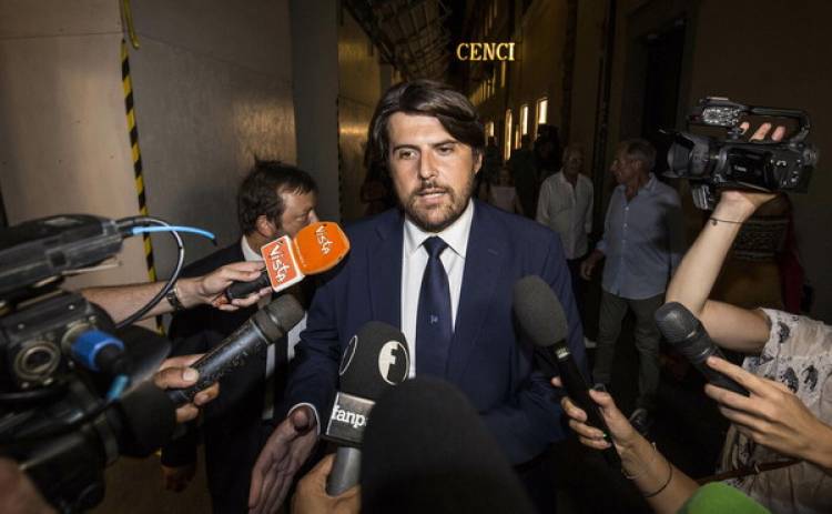 Mes, traballa il governo. M5s contro Pd: Cappio al collo, alla cieca contro Giuseppe Conte