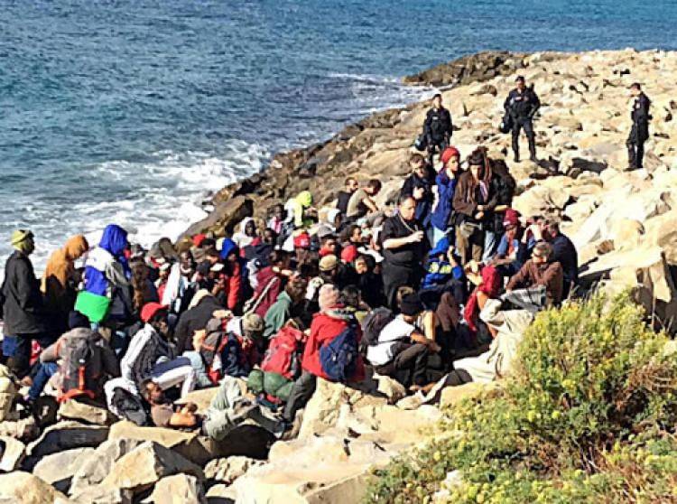 I clandestini sono fuori controllo: "A Ventimiglia nuovo far west"