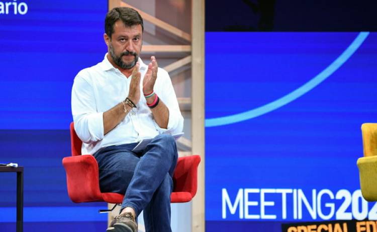 Lega, le inchieste non spostano un voto: i sondaggisti fanno sorridere Matteo Salvini prima delle regionali