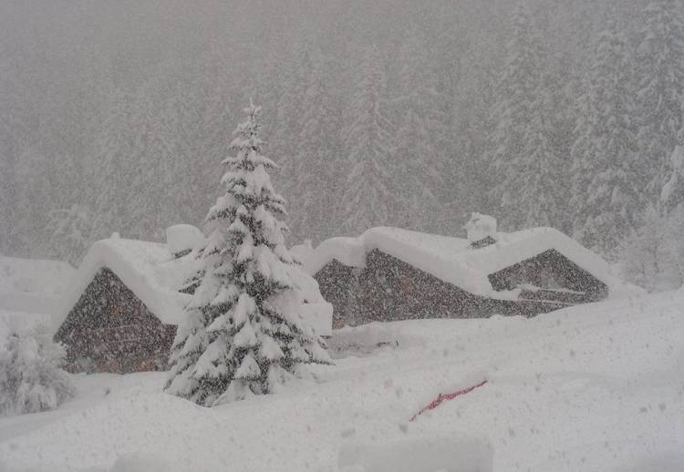 Meteo, neve al Nord e maltempo in tutta Italia: la situazione e le previsioni 