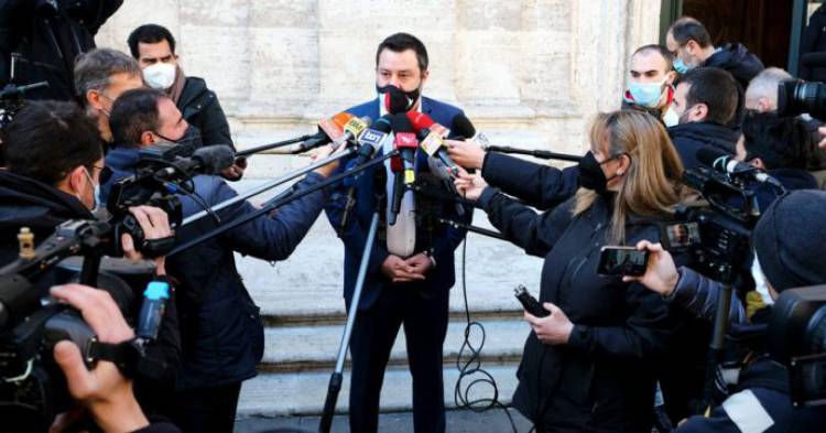 Euro e ponte sullo Stretto, le nuove provocazioni di Salvini al premier Draghi