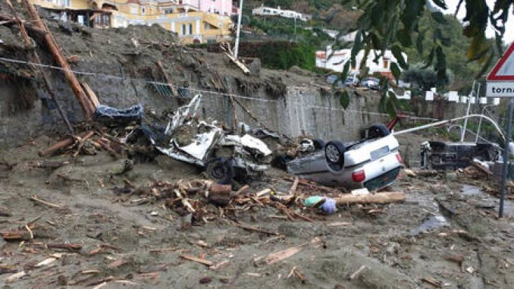 Frana a Ischia: sette le vittime accertate, 5 i dispersi. Disposto lo stato di emergenza