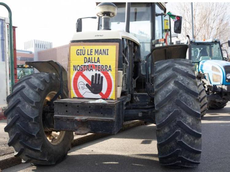 Marcia dei trattori, dopo Olanda, Francia,  Germania e Romania la protesta degli agricoltori inizia anche in Italia