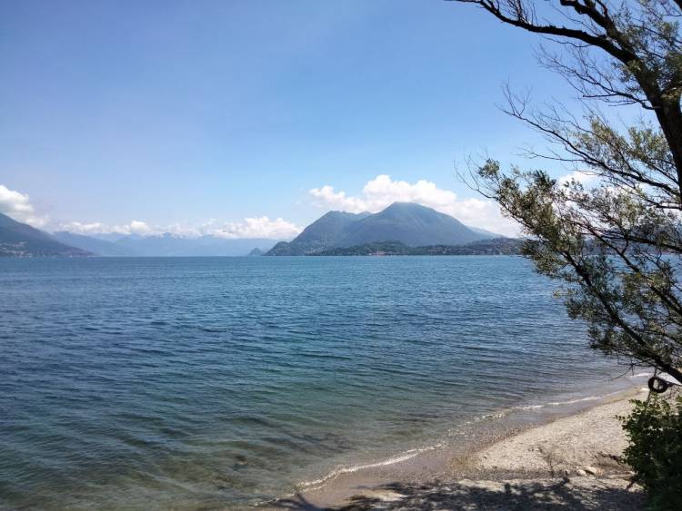 Lago Maggiore: la Regione Piemonte lancia un “Piano Spiagge” contro il rischio allagamenti